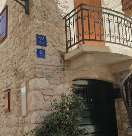 Vila Skrlec Baška Voda Exteriér fotografie